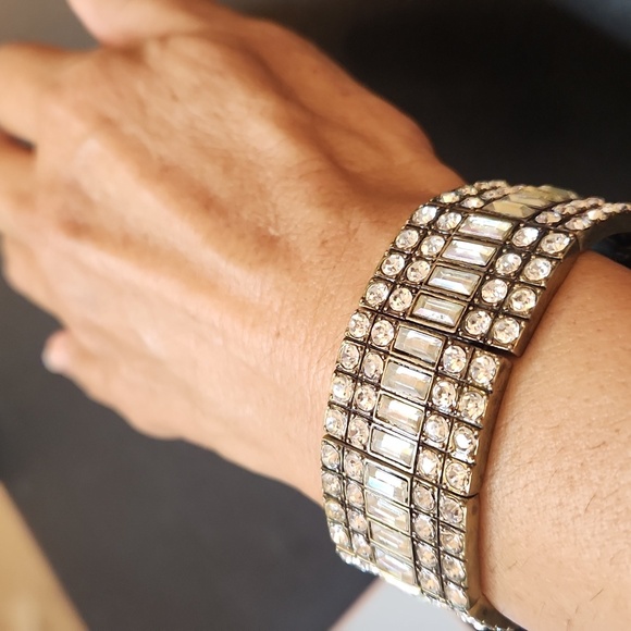 NWT ViVl Genuine Crystal Silvertone Stretch Bracelet - Picture 4 of 7